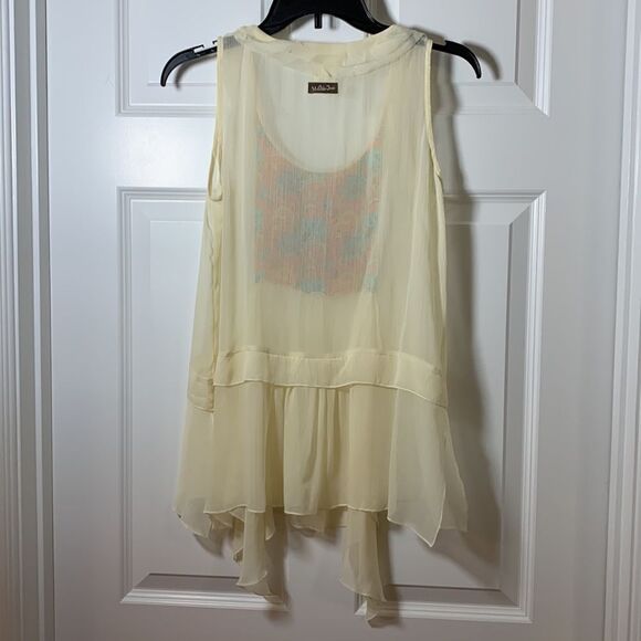 Matilda Jane Size Small sleeveless tank with Bo ho asymmetrical bottom - Picture 4 of 7